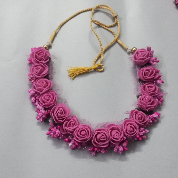 Pink beautiful Flower jewellery for haldi (no negotiation) - Picture 4 of 8